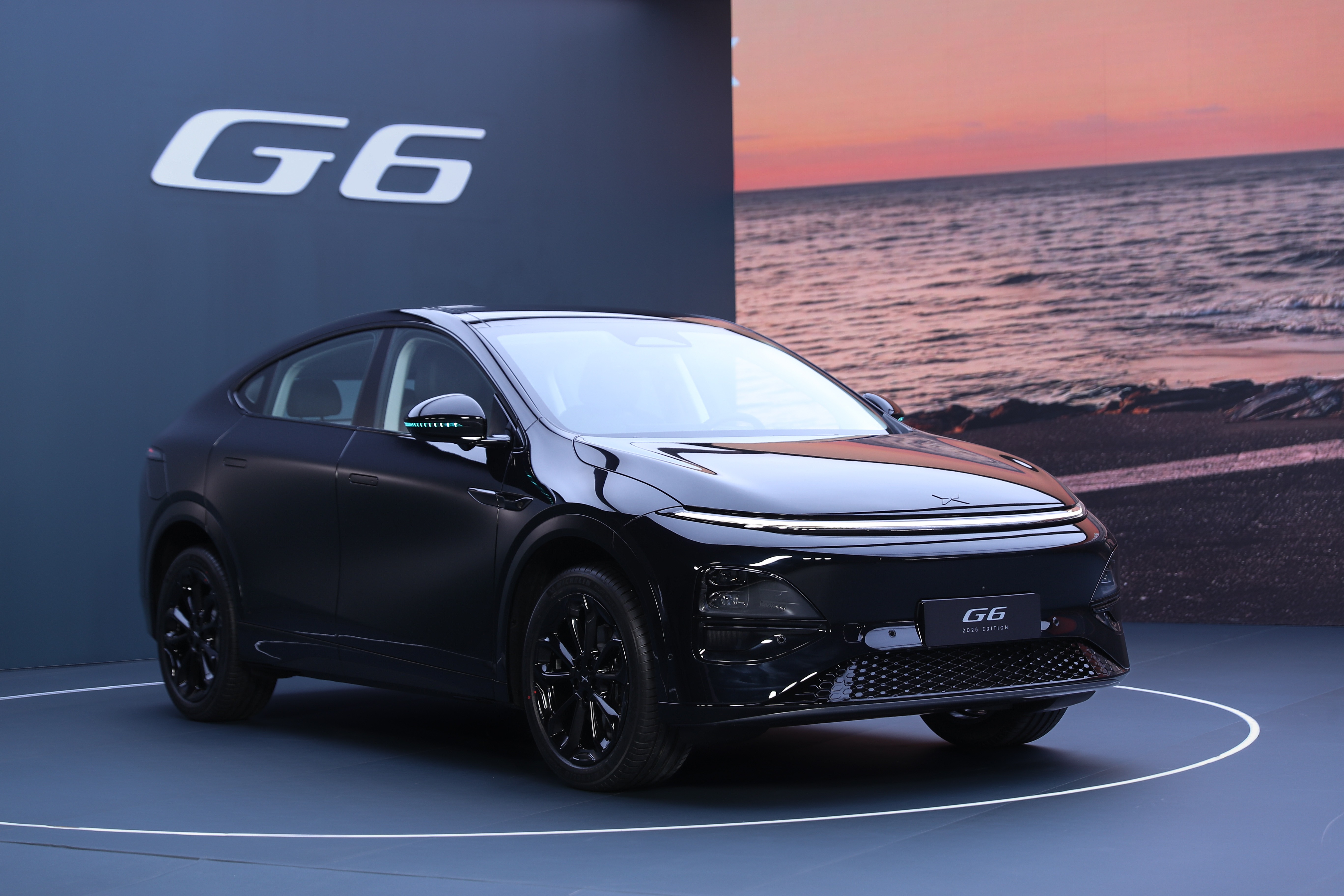 81项升级不到25万？小鹏新G6凭啥叫板Model Y？