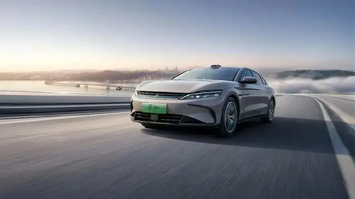 开启疯狂模式，最高优惠3.5万元，不到12万拥有中大型轿车