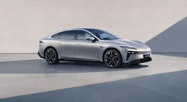 开启疯狂模式，最高优惠3.5万元，不到12万拥有中大型轿车