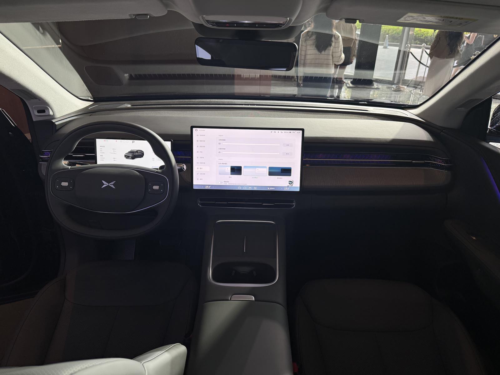 2025款小鹏G6正式上市 六项全能纯电轿跑SUV/售17.68万起