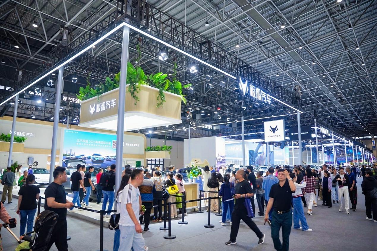 宁王电池+800V超充不到12万拿下，银河的“短刀”拼得过吗？