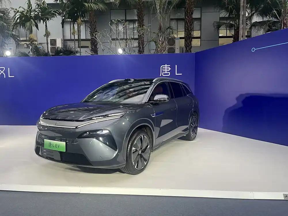 比亚迪唐L EV来了，预售28万起，零百加速3.6秒