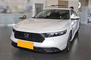 年轻人闭眼入的B级车，1.5T爆发192马力，油耗6.6L，解读本田雅阁