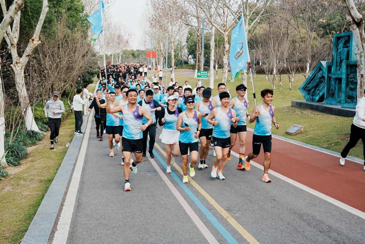 iCAR「奇瑞RUN」活力开跑，展现“iCAR加速度”