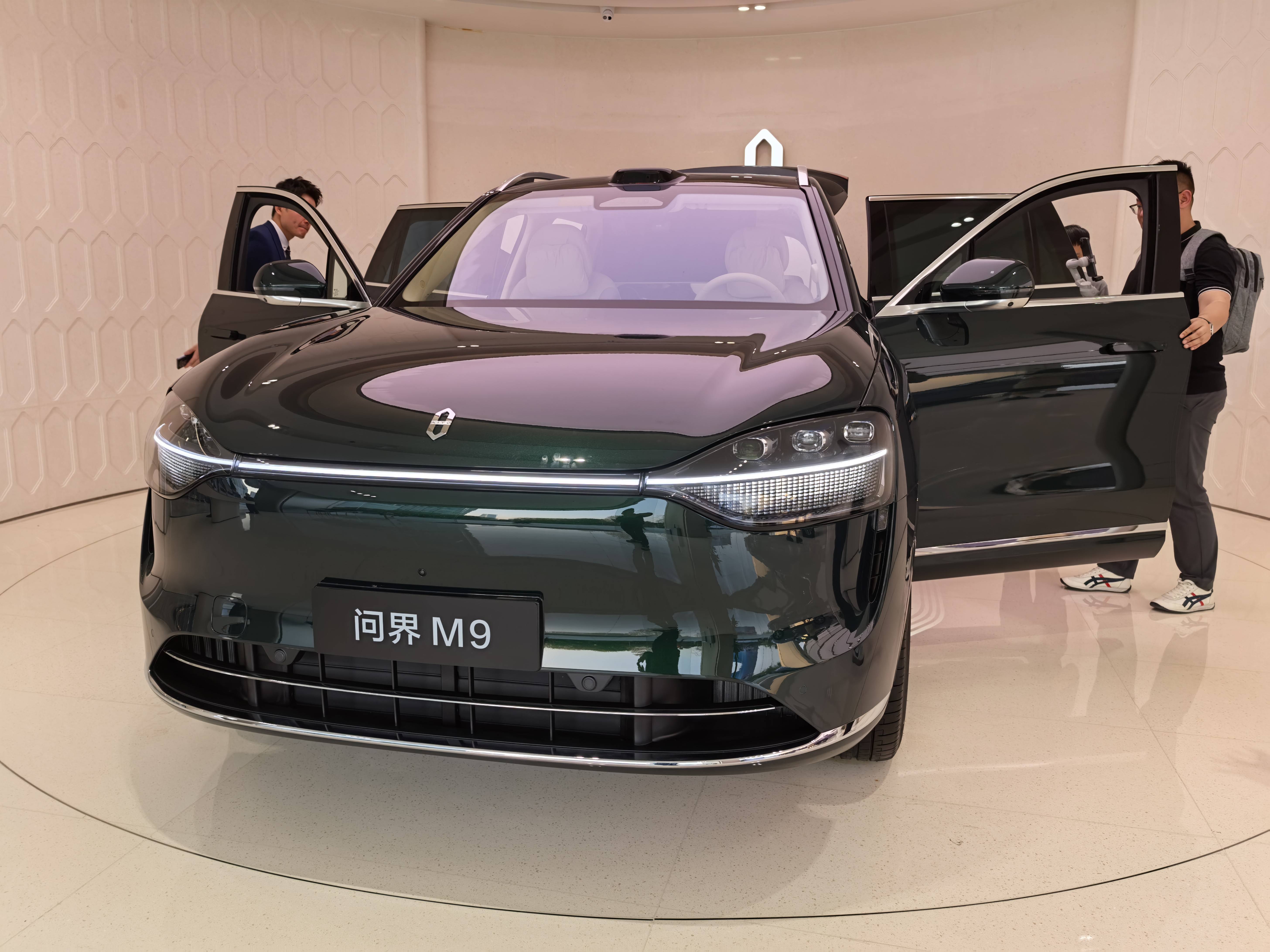 2025款问界M9为智驾升级L3做了准备，50万价位依然没有对手