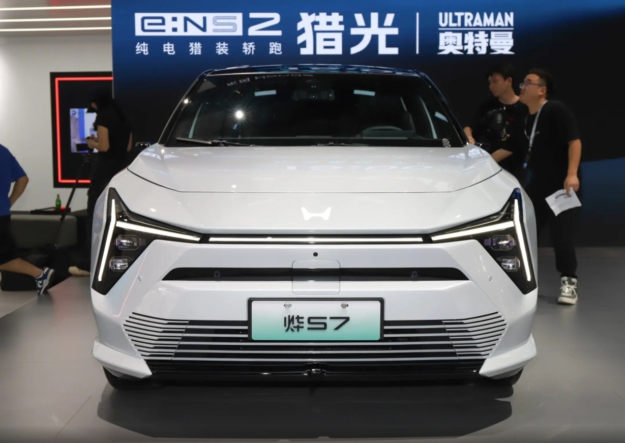 本田S7纯电SUV，中控台和车门自带加热，电机电池供应商是谁？
