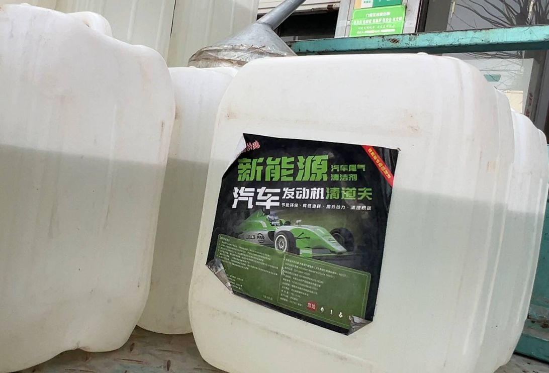 怎样才能顺利通过汽车尾气检测，车辆有哪些地方需要提前自检？