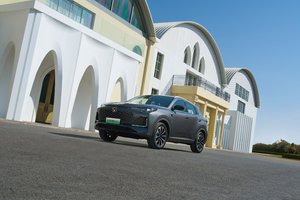 实测每公里0.29元，长安第三代CS55PLUS PHEV，补贴后7.99万元起