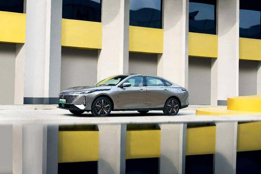经典带电 加电不加价 长安逸动PHEV & CS55PLUS PHEV济南上市