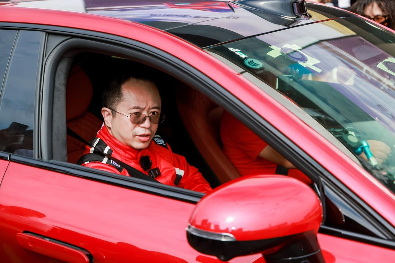 哪吒汽车智驾部门被传解散，周鸿祎为何还不出手相救