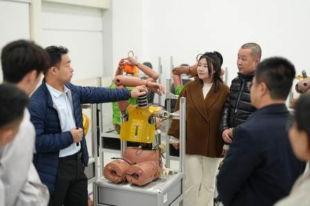 一场安全与信任的双向奔赴——全新探岳L交付及CC事故车回赠仪式