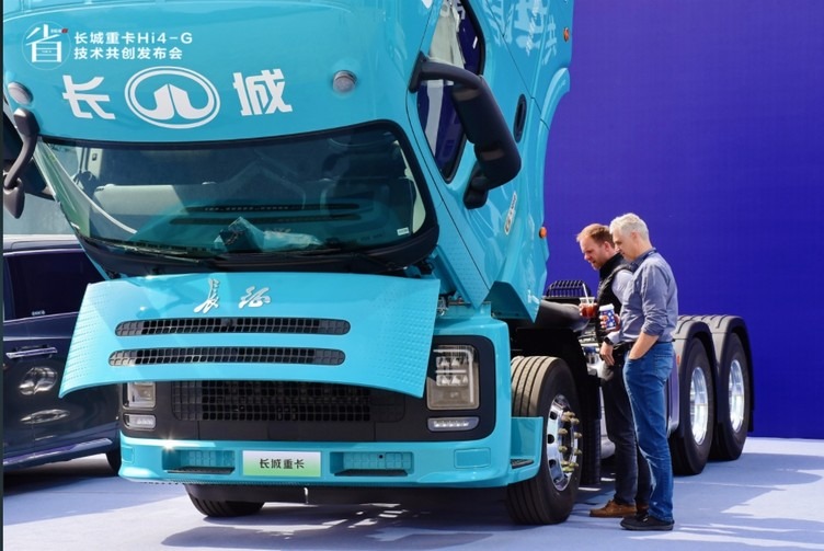 一路开“挂”！长城Hi4-G超级混动重卡破局行业油耗极限