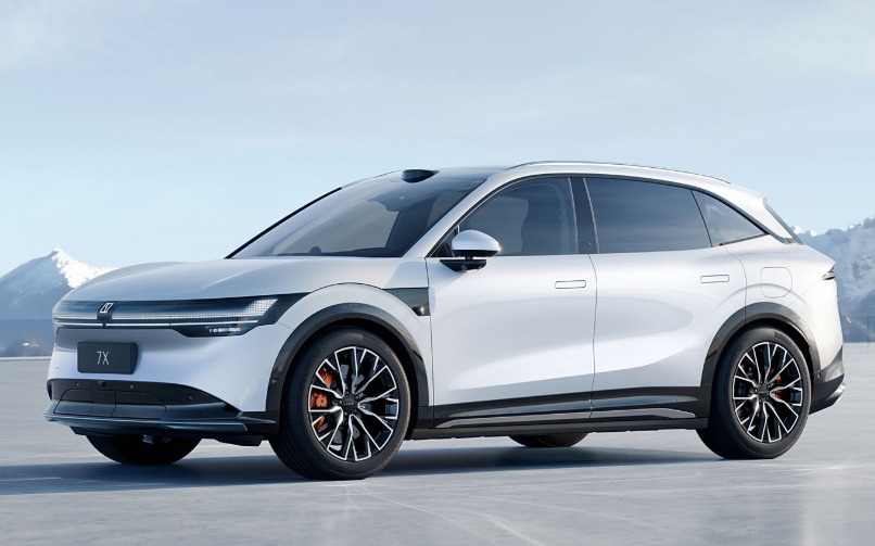20万预算买家用纯电SUV，星纪元ET与极氪7X谁更值？