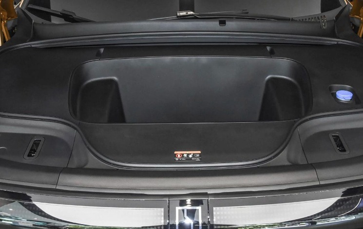 20万预算买家用纯电SUV，星纪元ET与极氪7X谁更值？