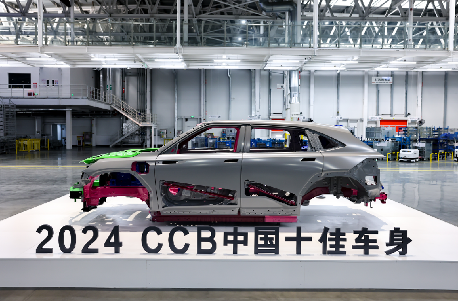 打造数智·零碳新能源超级工厂，广汽本田全新纯电P7下线