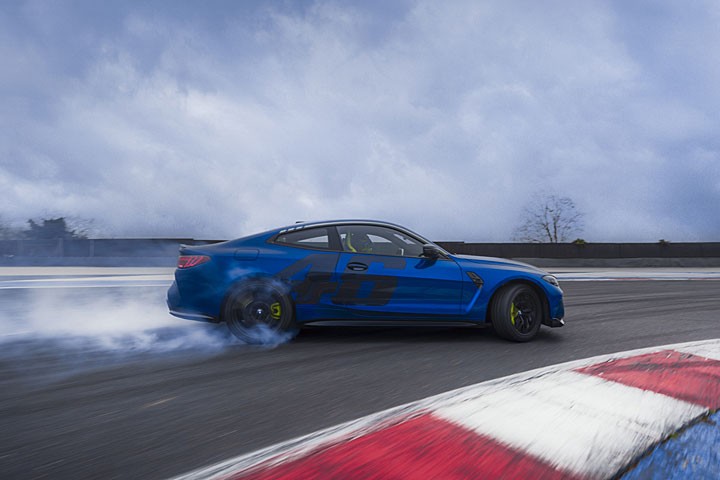 双版本各限量46辆，宝马M4 CS 推出VR46 车型