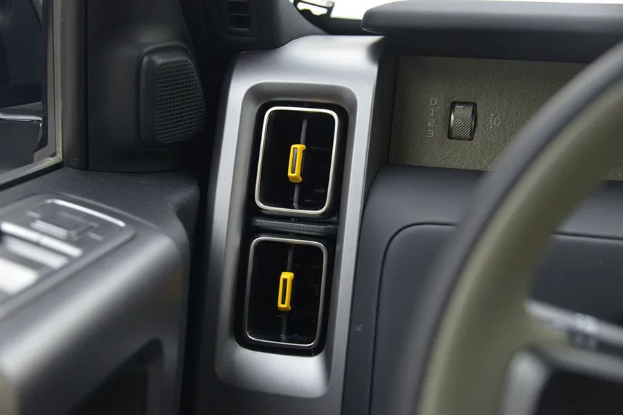 奇瑞iCAR V23：复古越野方盒子，只要10万，回头率100%！