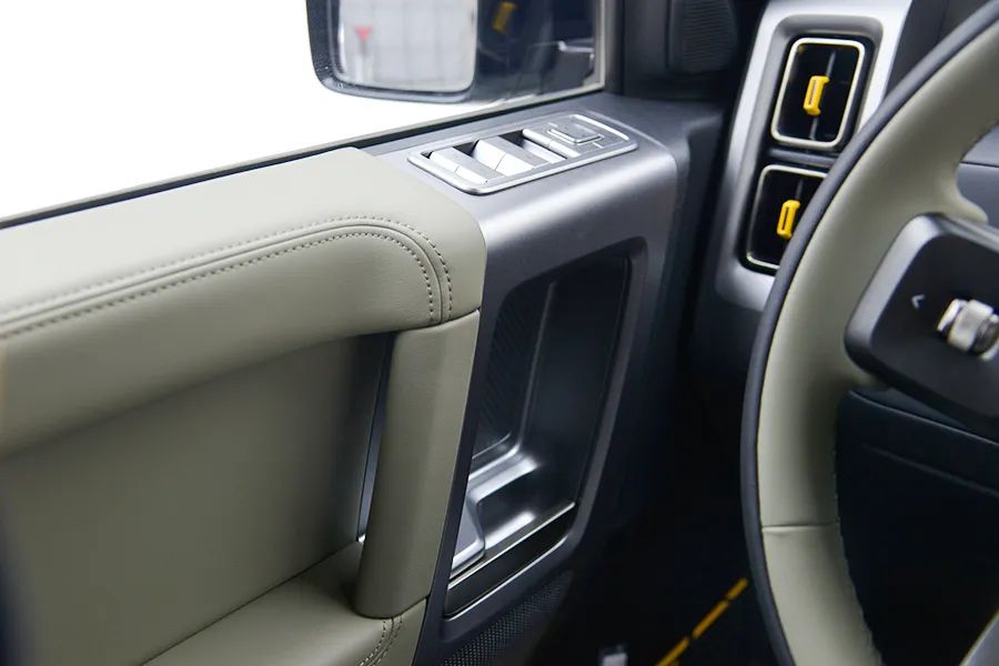 奇瑞iCAR V23：复古越野方盒子，只要10万，回头率100%！