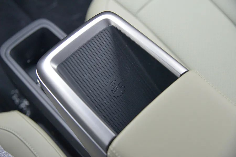 奇瑞iCAR V23：复古越野方盒子，只要10万，回头率100%！