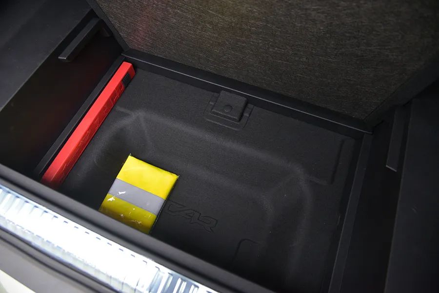 奇瑞iCAR V23：复古越野方盒子，只要10万，回头率100%！