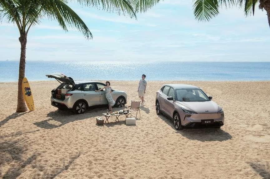 悦享城市纯电SUV——一汽奔腾悦意03预售先享价9.59万元起