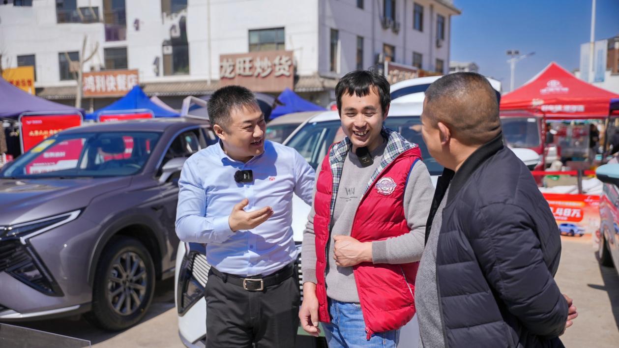 燃油车末日论被夸大？县乡镇市场给出答案