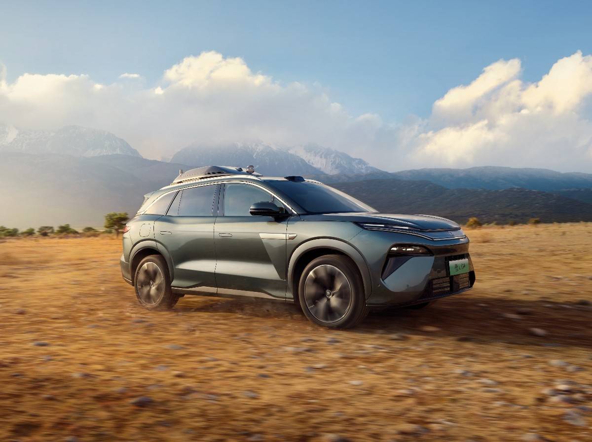 大家庭的第一台旗舰SUV 比亚迪划时代旗舰SUV唐L上市