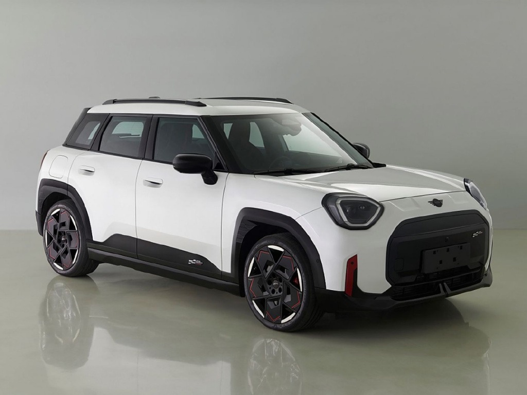 MINI JCW新能源国内首发，电动小钢炮还有市场吗？