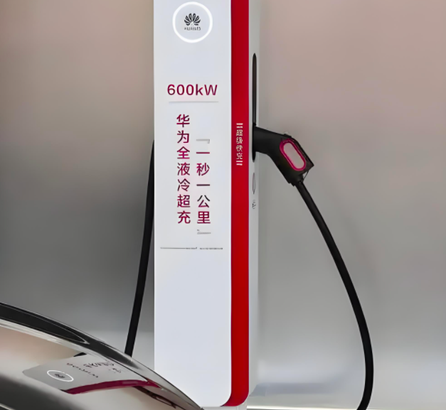 上海车展前夕，比亚迪放大招，蔚来出全力！