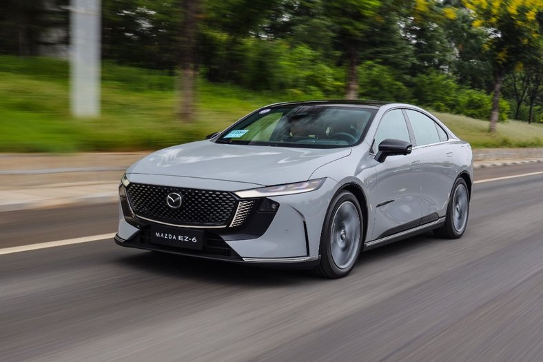 预算10万出头买合资车， MAZDA EZ-6别错过，合资同级唯一双动力模式