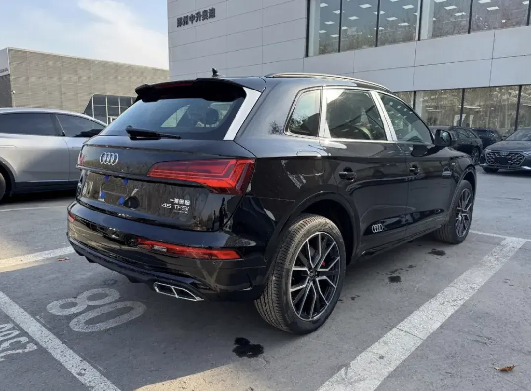 新款奥迪Q5L到店！售价还是25万出头，这个价格香吗？