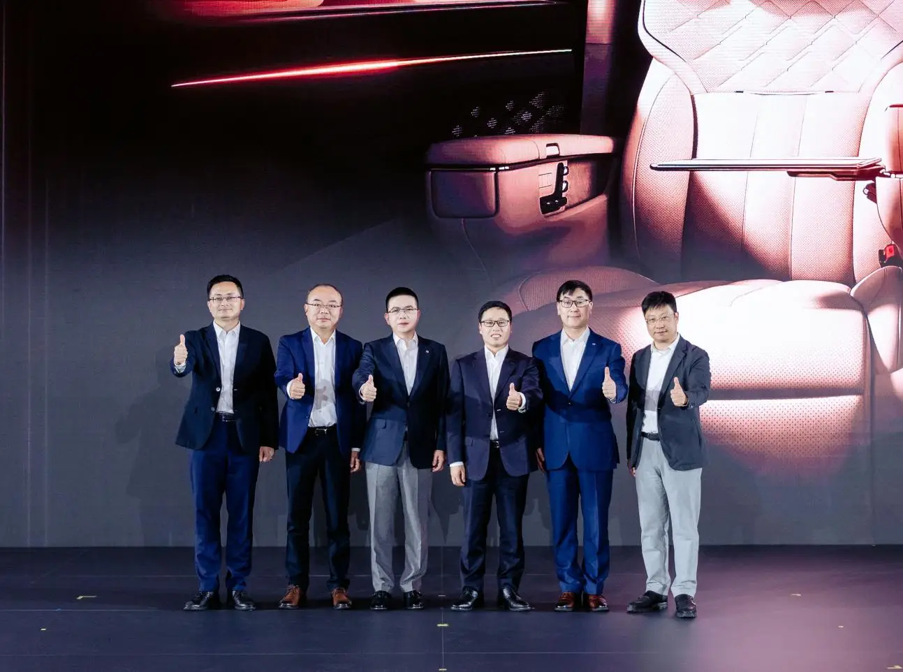 华为CAS 3.0+720°全向安全 传祺M8乾崑护航全场景安全出行