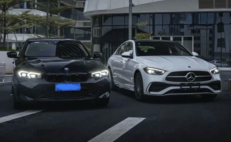 奔驰C260L VS宝马325Li，她时代下的bba之争