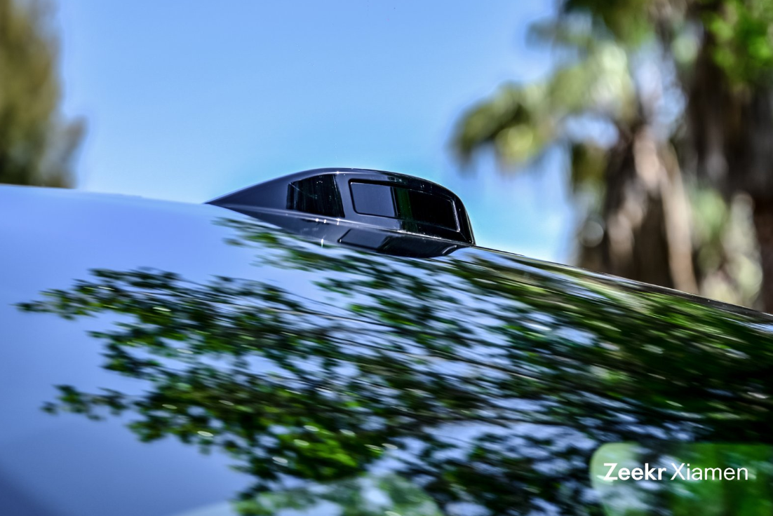 测试官丨环岛试驾极氪007GT，一车顶四车，是如何做到的？