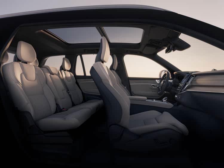 沃尔沃全新XC90上市，豪华与安全的极致融合