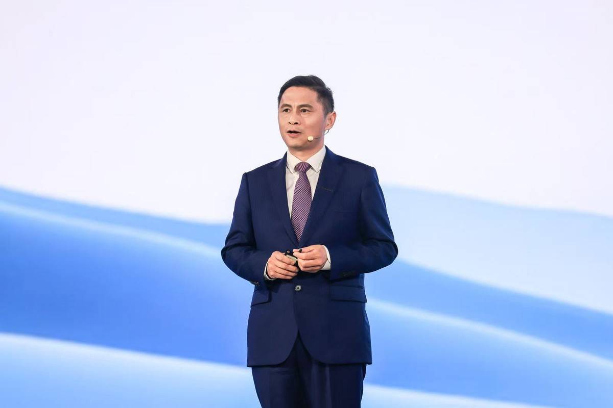 真C级中大型 SUV 2025款星纪元ET上市