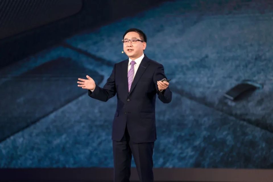 豪华安全大五座SUV2025款星纪元ET正式上市 售价17.28万起