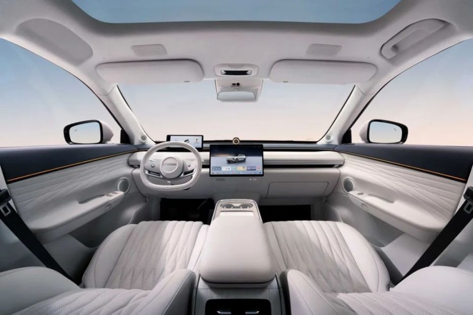 豪华安全大五座SUV2025款星纪元ET正式上市 售价17.28万起