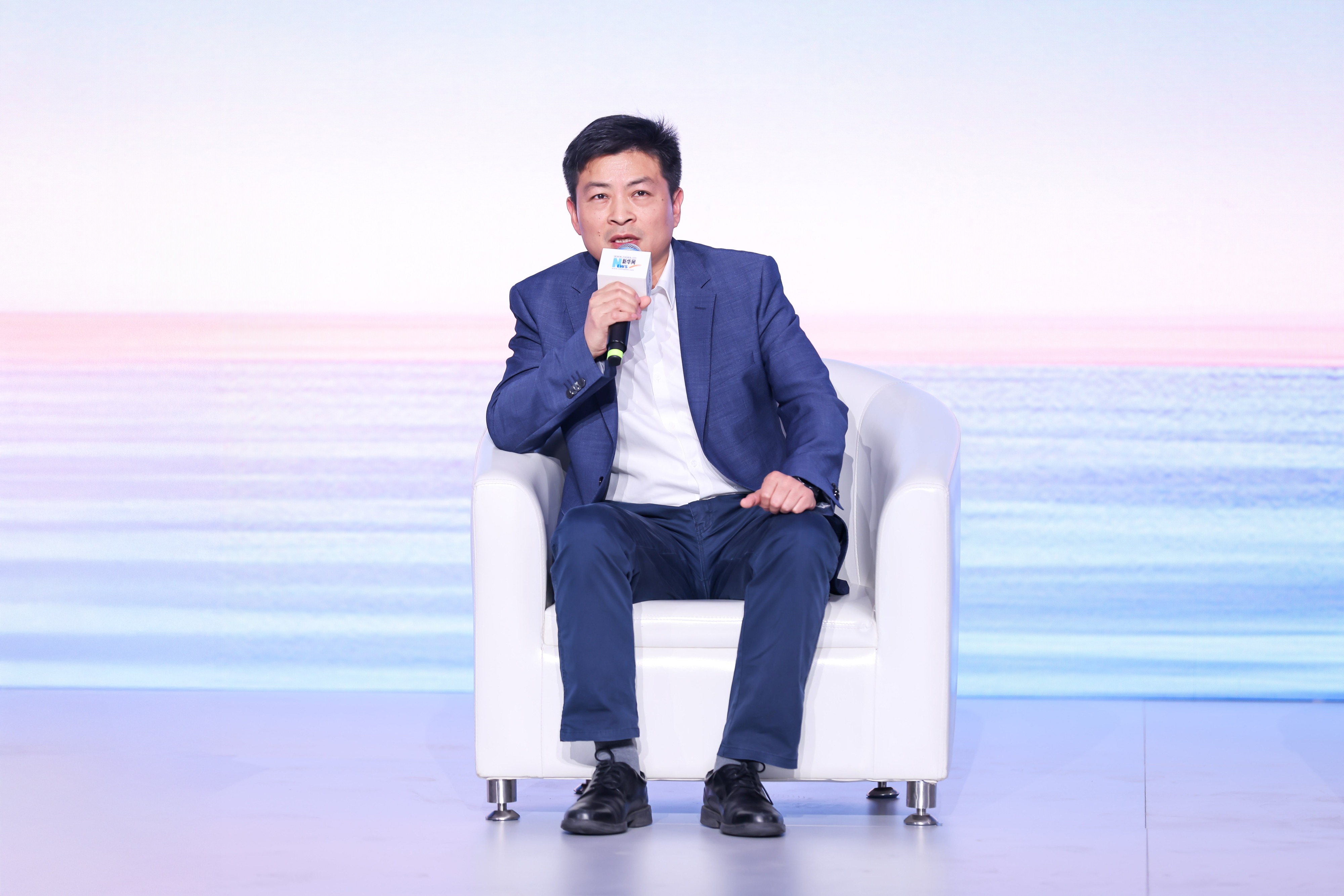 科技重塑，向新而行，2025新华网科技创新与产业融合论坛在沪举办