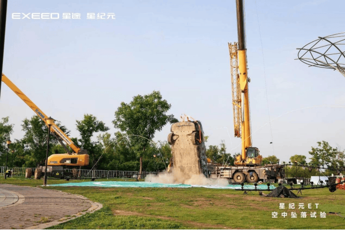 17.28万起售平替理想L6？2025款星纪元ET有何亮点？
