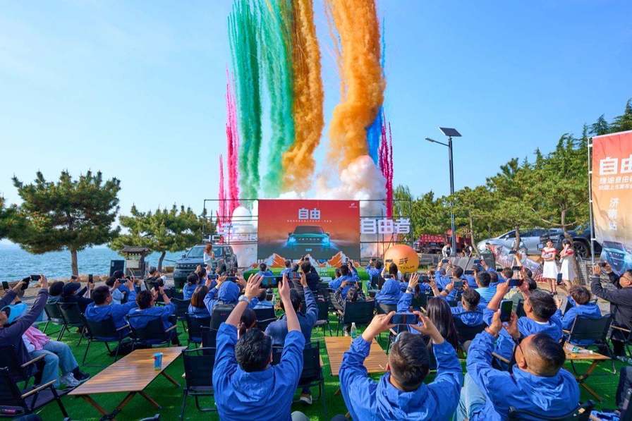 年轻人的第一台越野方盒子！捷途自由者12.49万起济南上市