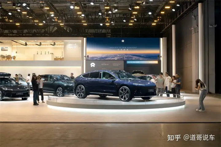 蔚来三大品牌齐聚上海车展 李斌：每个季度都有重磅新品推出