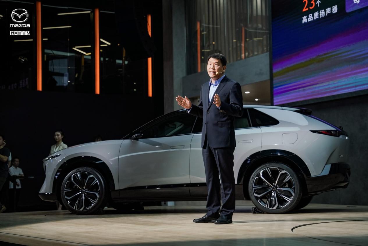 启“电”路以辟新“境” 长安马自达 MAZDA EZ-60全球首秀