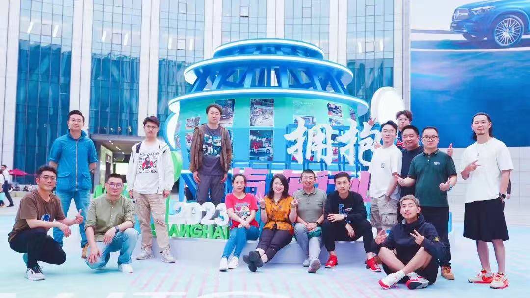 2025上海车展：挺住就是一切｜查姐说