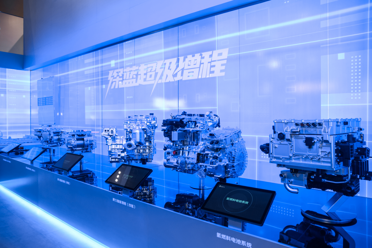 23.99 万起！深蓝汽车 x 华为乾崑联合发布深蓝 S09 价格权益