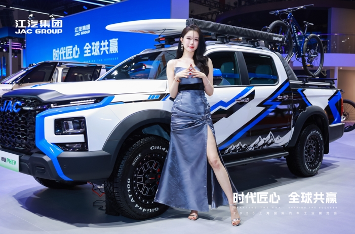 续航扭矩破双双破千！江淮悍途PHEV国内首发亮相