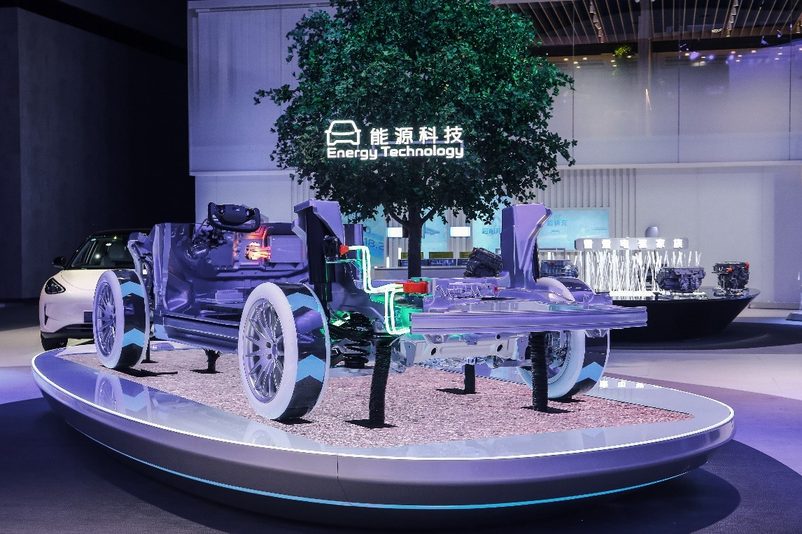 吉利发布“神盾金砖”电池品牌，“科技硬核SUV”银河战舰全球首发