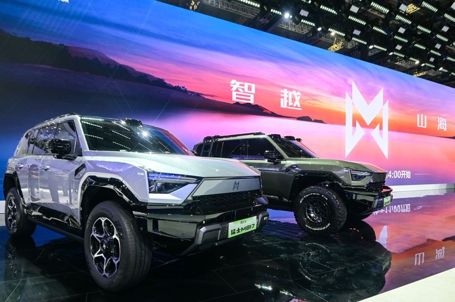 含“华”量最高的越野车！东风猛士全新旗舰M817亮相上海车展