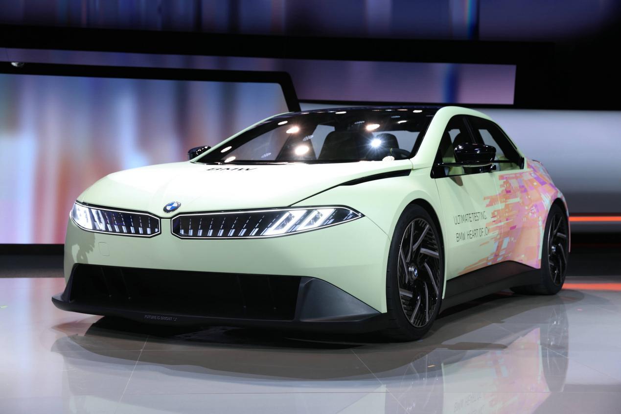 06.BMW新世代驾趣概念车