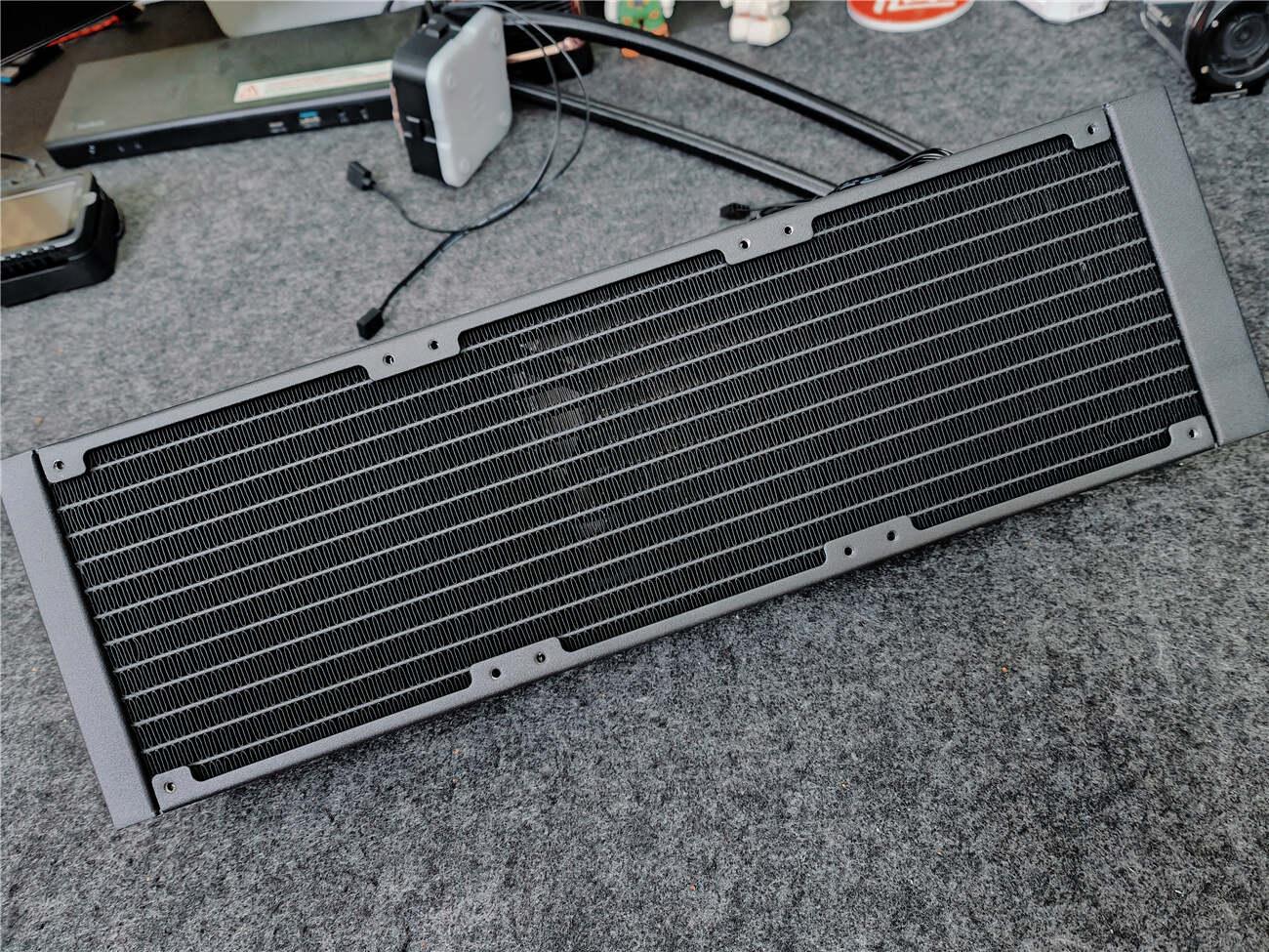 分体磁吸屏显，强悍散热——zalman思民阿尔法2 DS 360水冷！